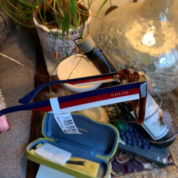 Authentic GUCCI 56 Rectangular Acetate logo UNISEX Sunglasses - Picture 3 of 14